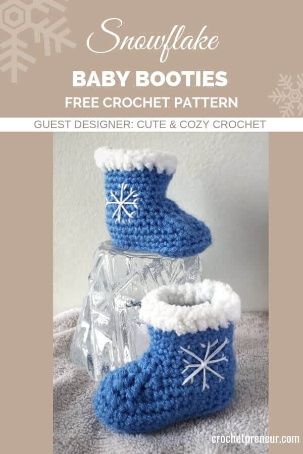 Help make baby's first Christmas even more memorable with these adorable snowflake baby booties. The crochet pattern includes sizes 0-3, 3-6, and 6-12 mos. The snowflake motif makes them the perfect baby booties for an winter holiday...or everyday! #babybooties #babybootiescrochetpattern #winterbabybooties #snowflakebabybooties #christmasbabybooties #snowflakebabybootiescrochetpattern #freecrochetpattern #crochetforbaby #babysfirstchristmas #babysfirstchristmasgift #winterbabyshowergift